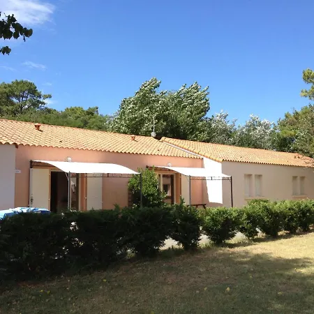 La Caillebotiere Parque de Campismo 2*