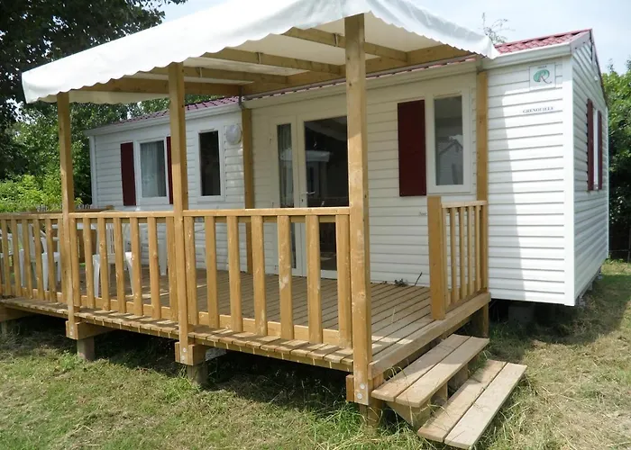 La Caillebotiere 2* 라 바르-드-몽