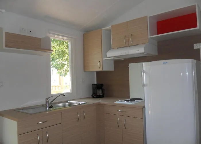 캠프장 La Caillebotiere